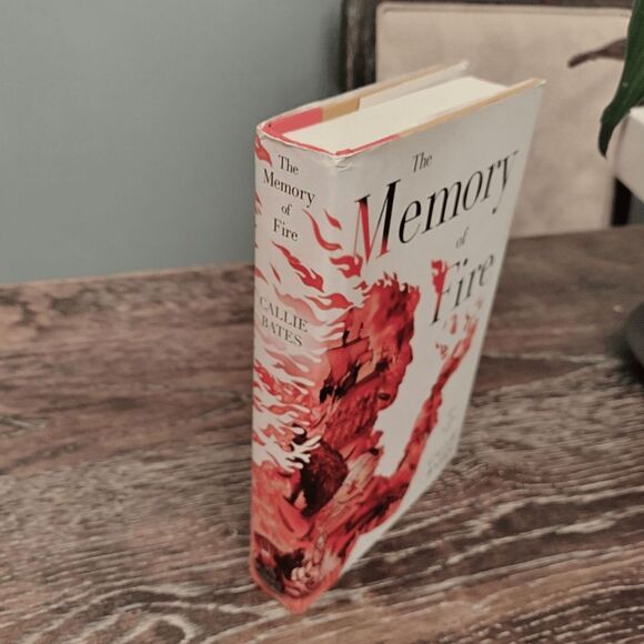 The Memory of Fire book by Callie Bates YA The Waking Land Series - Picture 4 of 4